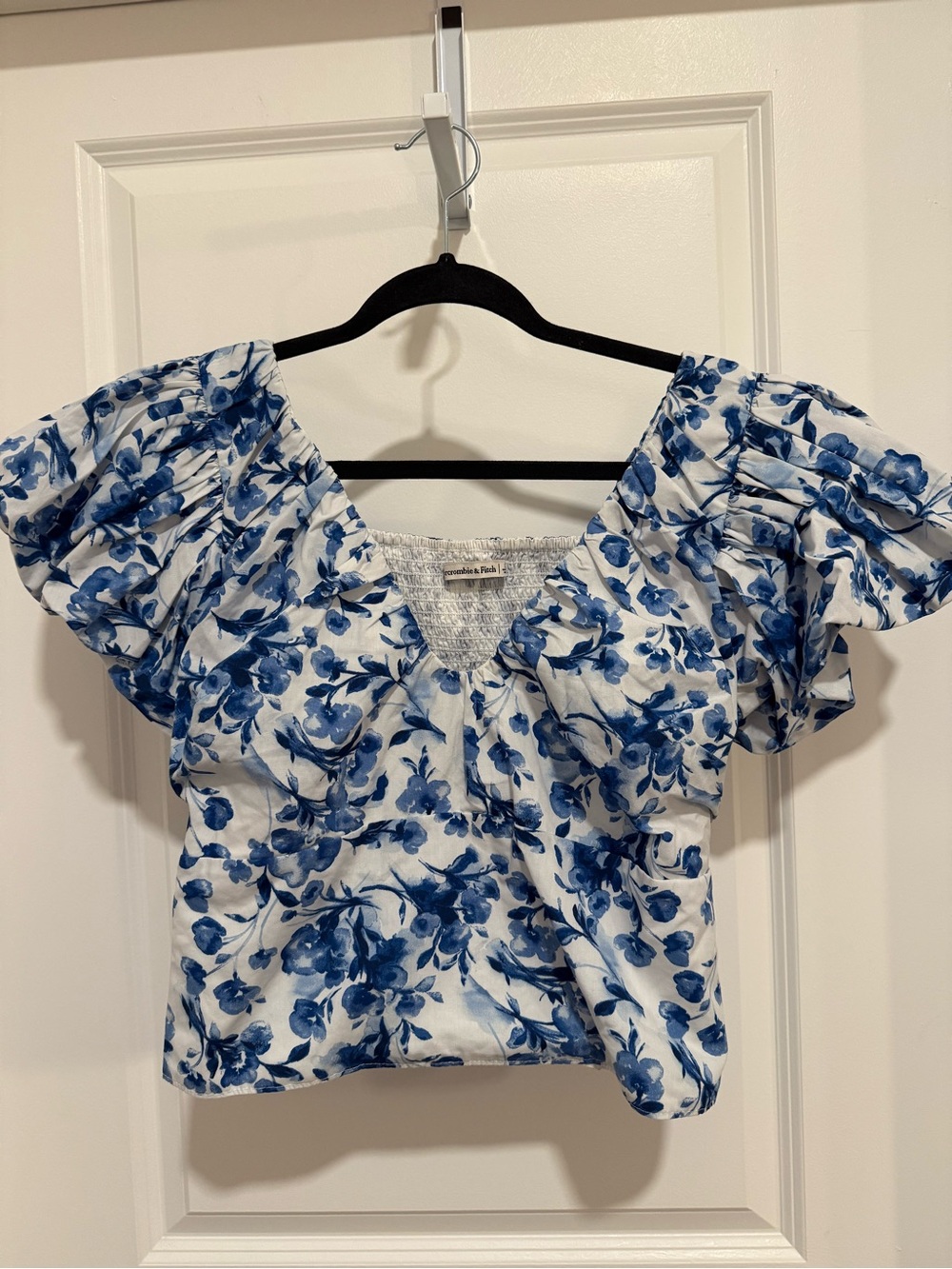 Abercrombie & Fitch White Top with Blue Floral Print and Puff Sleeves